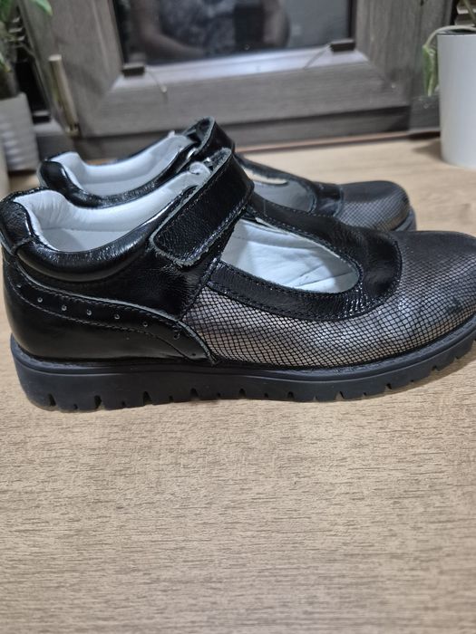 Школьная обувь на девочку