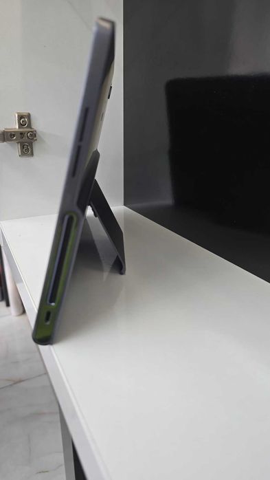 Lenovo Tab Plus / sound by JBL / Android 15