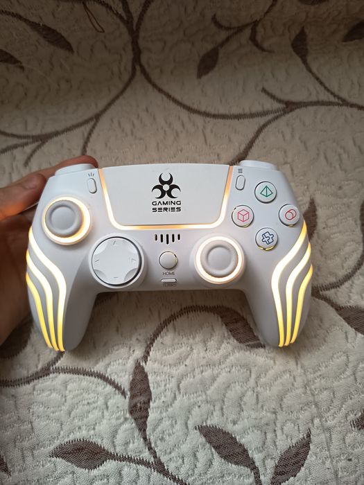 Vând controller myria . Că nou!!!