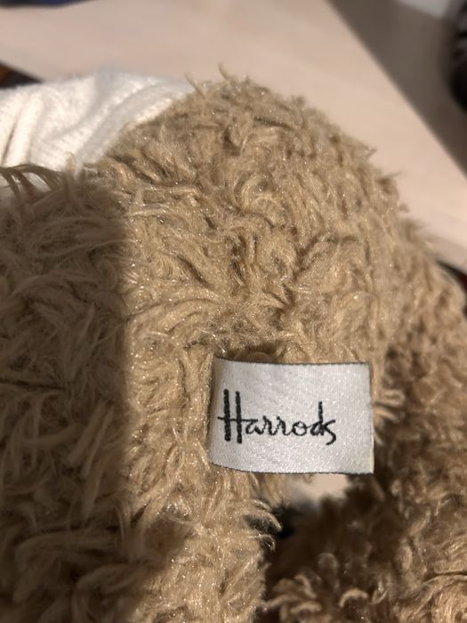 Плюшено мече на Harrods