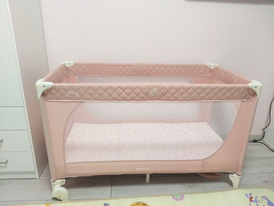 Сгънаема кошара за момиче