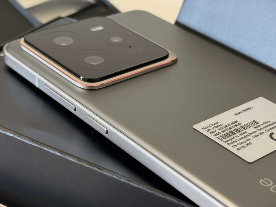 Бартер!Гаранция! Realme GT 7 Pro 12/512GB Galaxy Grey (Сив)