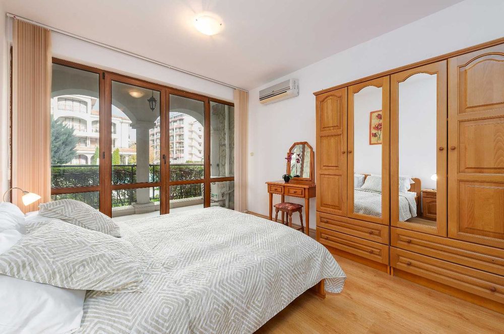 Продава се Двустаен апартамент в к.к. Слънчев бряг - 91 кв.м за 1088 €/кв.м - Снимка #2