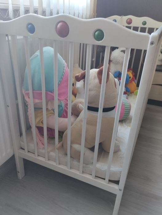 Детско креватче бяло