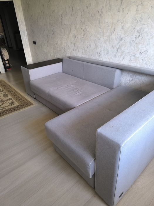 Продается удобный диван