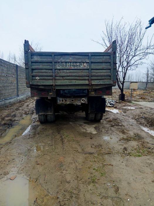 Zil sotiladi narxini kelishamiz