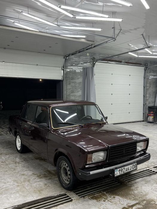 Ваз 2107  год 2008 Инжектор