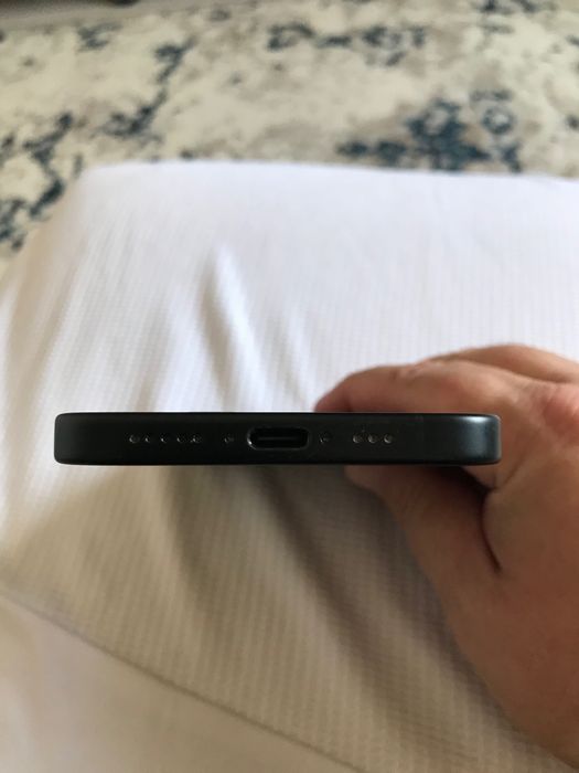 iPhone 16 128 GB 100% AKБ