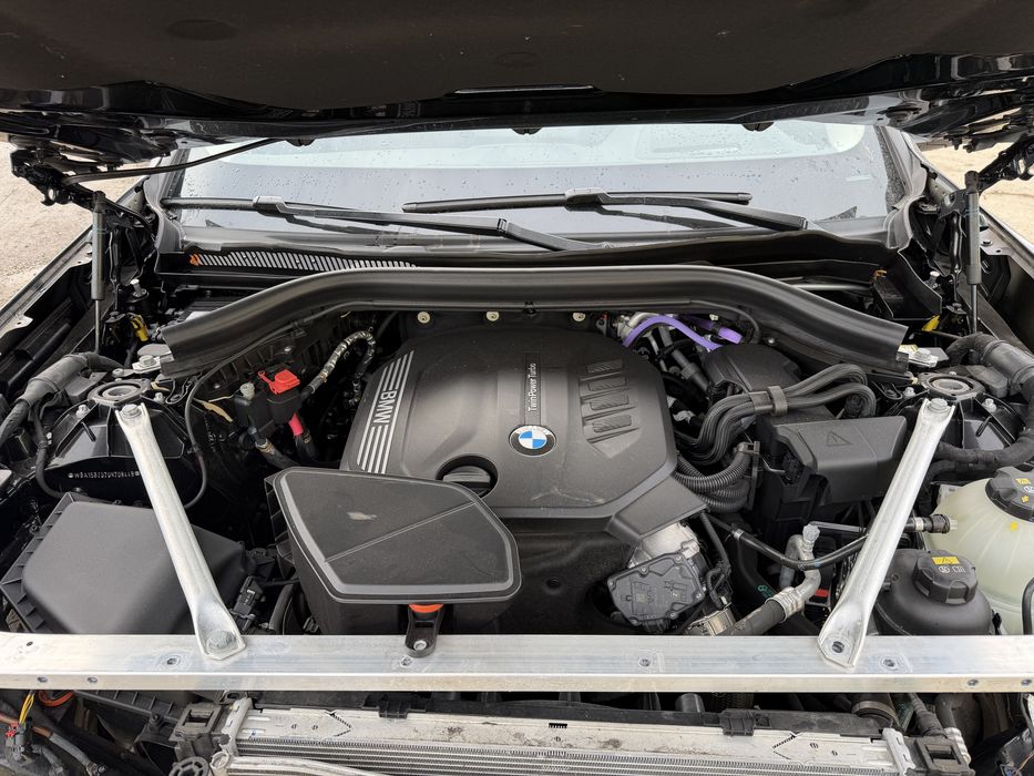 BMW X3 2.0D 2023, Mild Hybrid G01 Avariat