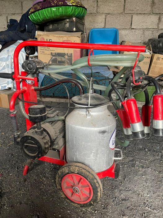 Продам доильные аппарат