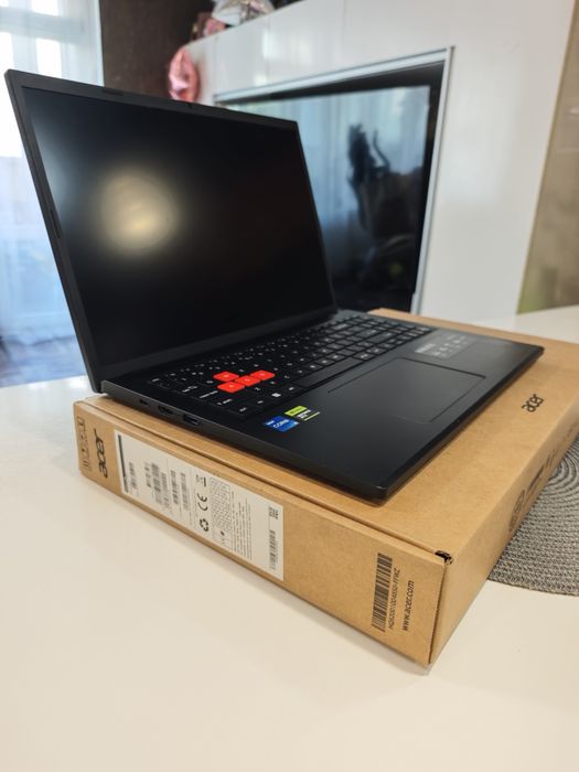Gaming Acer Nitro Lite 16 NL16-71G-57M9