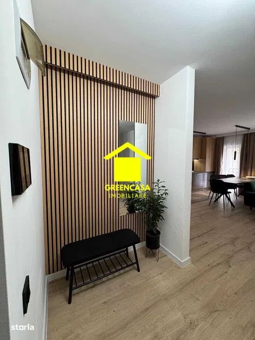 Apartament modern 2 camere, balcon, zona Teilor