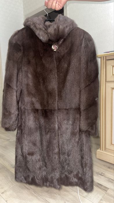 Продам Норковую шубу