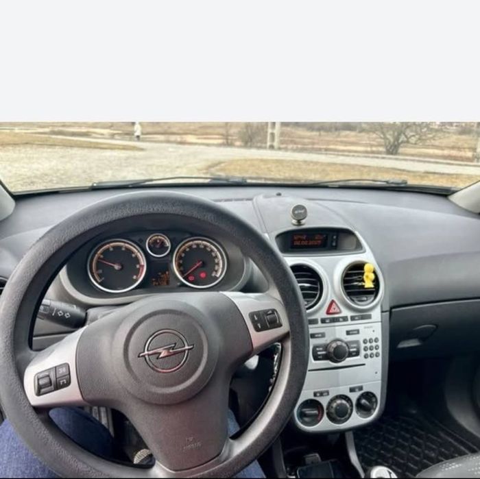 Opel corsa 1.2 eco flex 2012