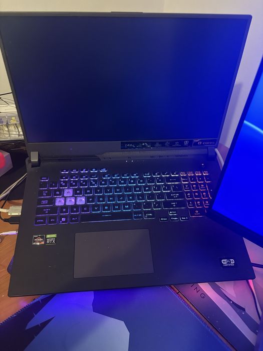 Vand asus rog strix g17