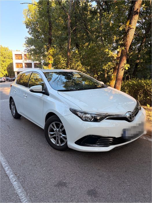 Toyota Auris, 2017 г., 1.3 бензин