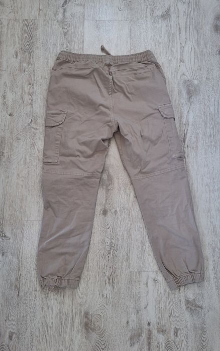 Дънки и панталони Zara