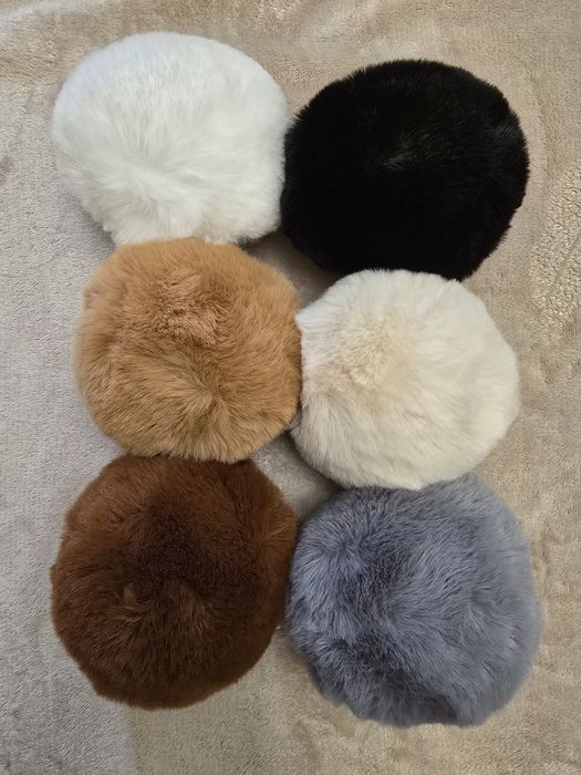 Set 6 pompoane cu agatatoare