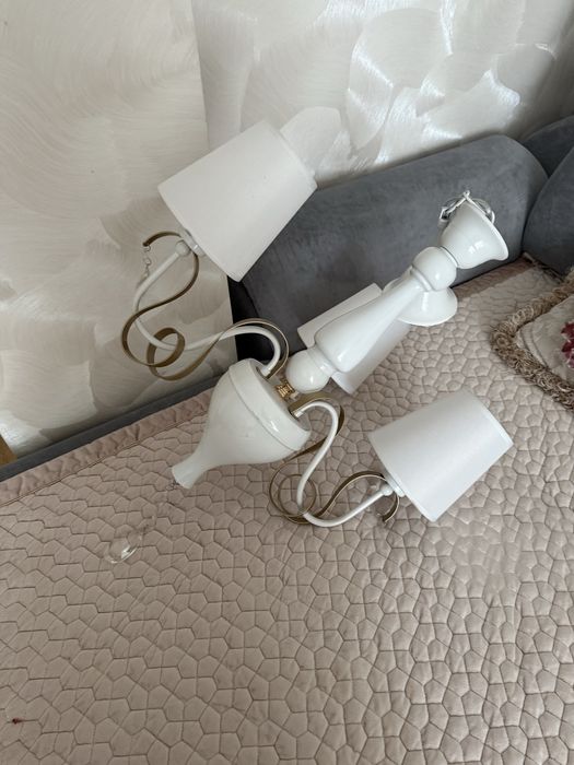 Продам люстры 2 шт