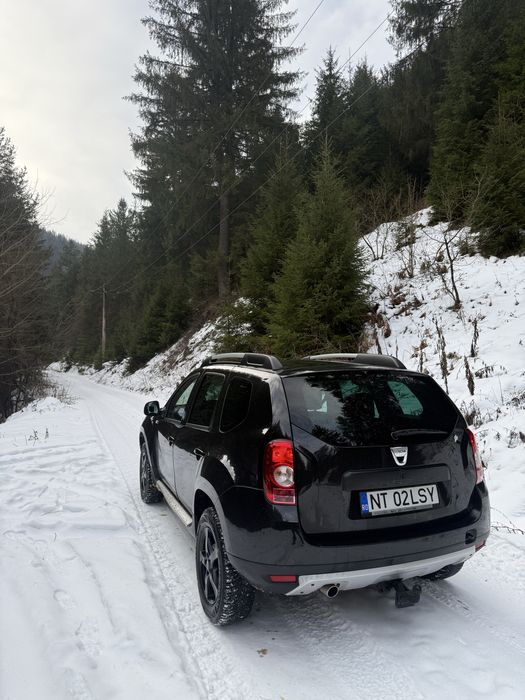 Vând Dacia Duster !