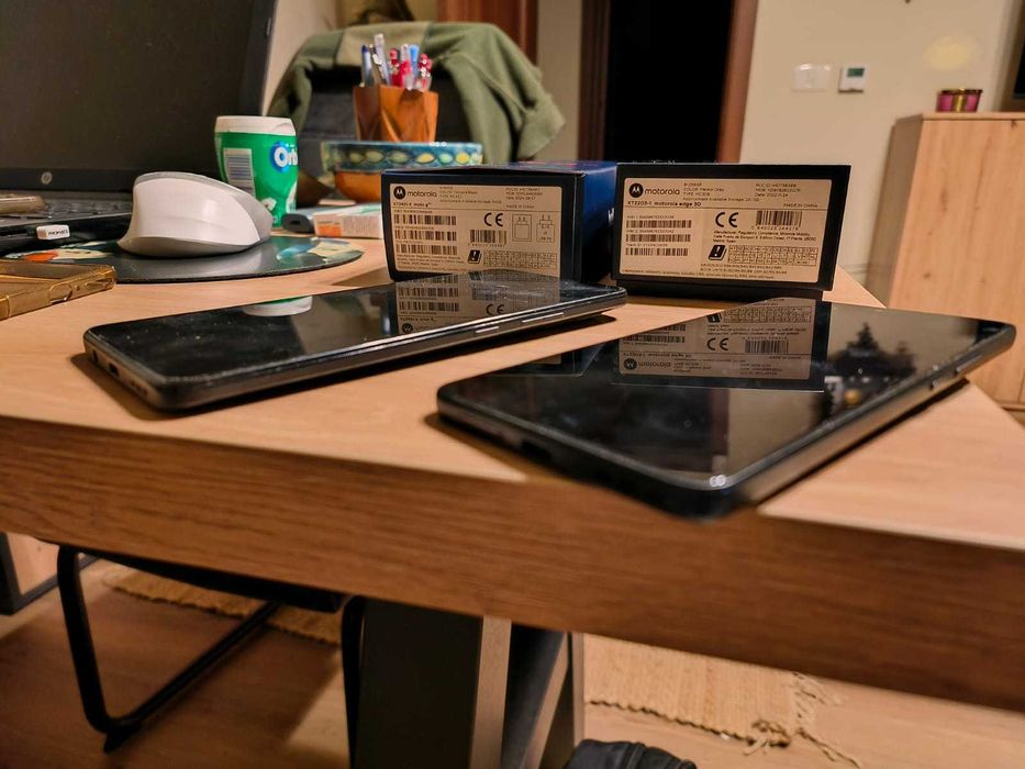 Motorola Edge 30 / Motorola g04