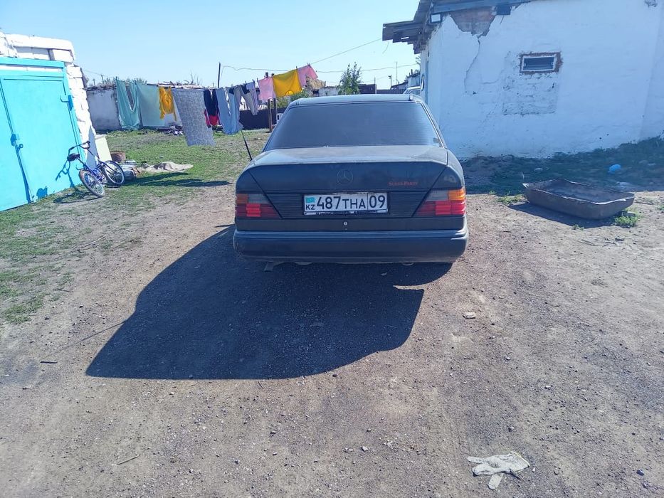 Срочно продам Мерседес 200