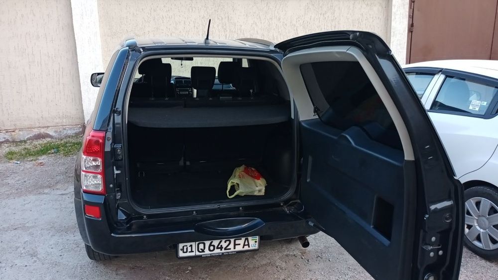 Продам автомобиль Suzuki Grand Vitara