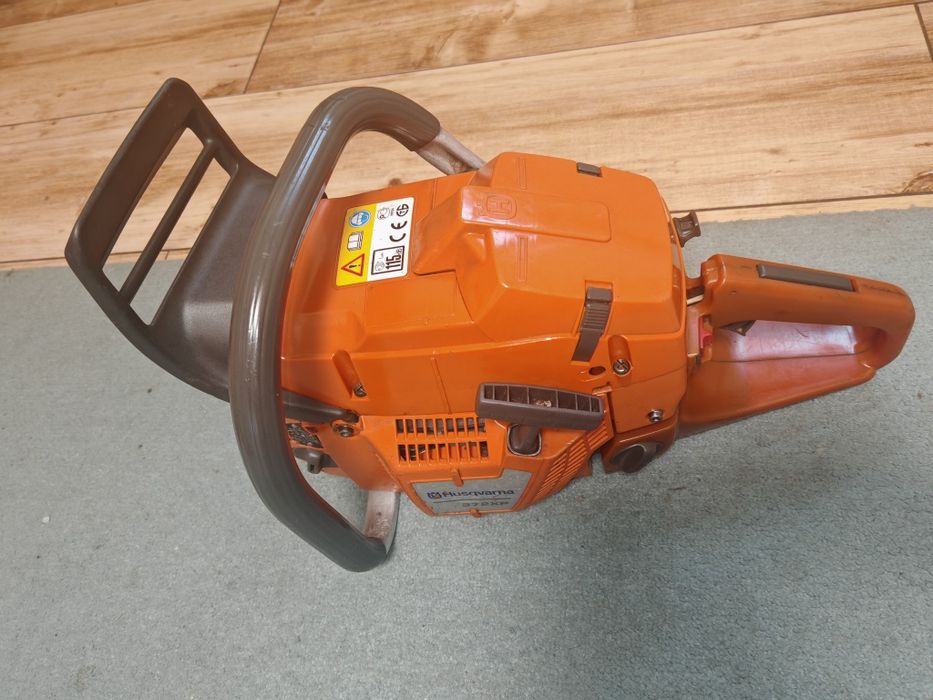 Vând Husqvarna 372xp
