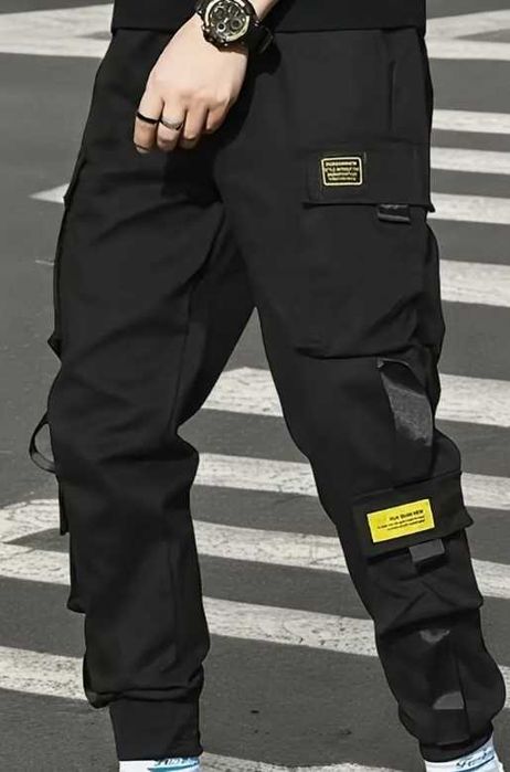 Мъжки карго панталон с джобове и ленти – спортно-ежедневен стил  2025