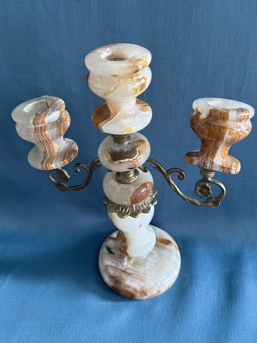 Свещник от Оникс