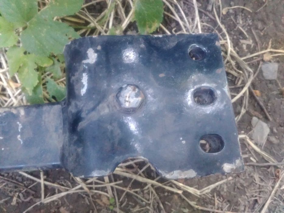 Фаркоп на Митсубиси Паджеро  2