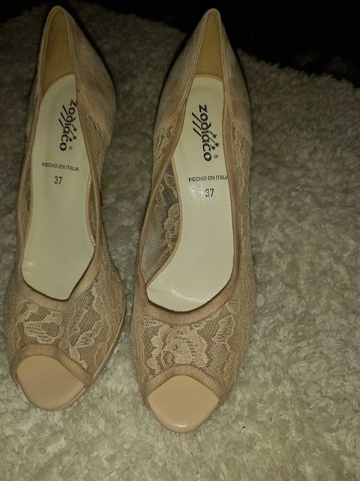 Дамски сандали  на ток