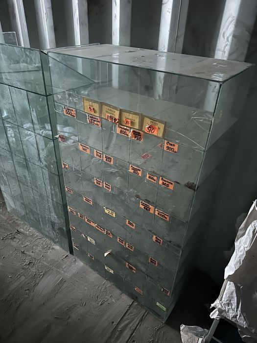 Витрины , конфетницы под магазин!