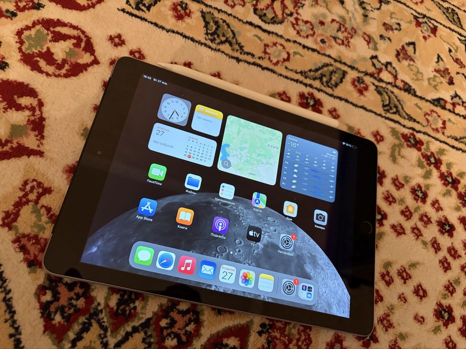 iPad (6th generation) Wi-Fi, Cellular