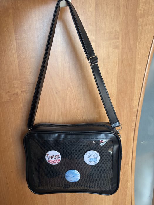 Новая сумка для значков +3 значка в подарок