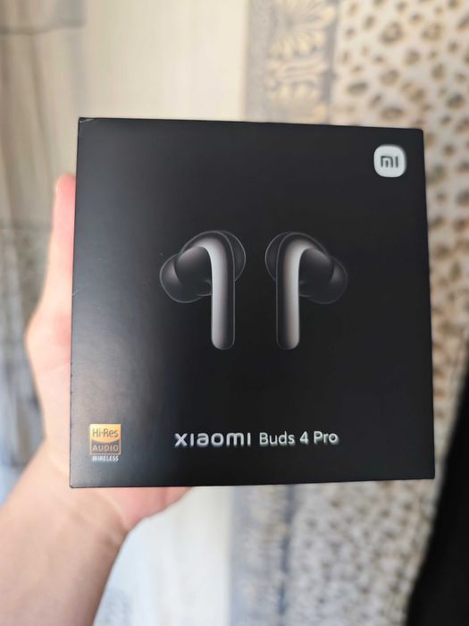 Наушники Xiaomi Buds 4 Pro