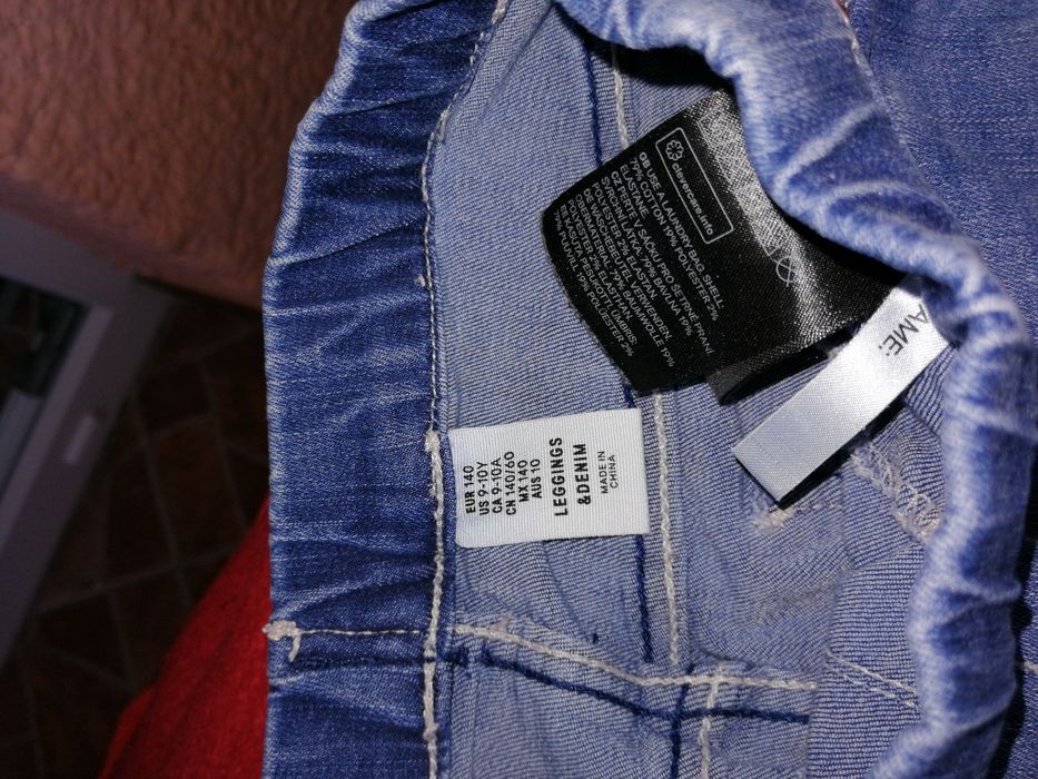 Vând pantalon blujeans fete 9-10 ani