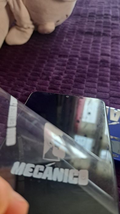 Vând display pentru Huawei și este compatibil și cu altele citiți descrierea