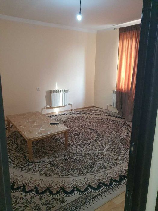 Toshkent viloyati Nurafshon shaxri Yangi Obod Maxlasi 2 xonali uy