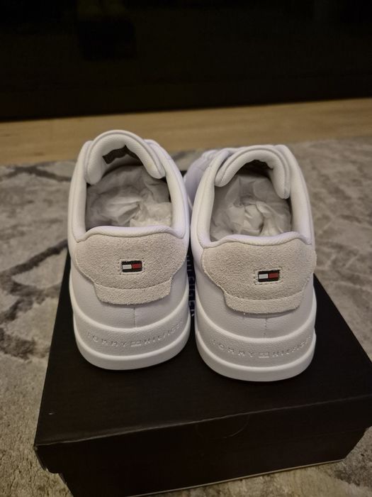 Adidasi Tommy Hilfiger