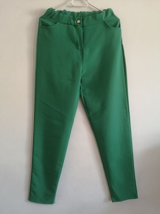 Costum dama verde