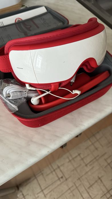 Массажер для глаз и головы