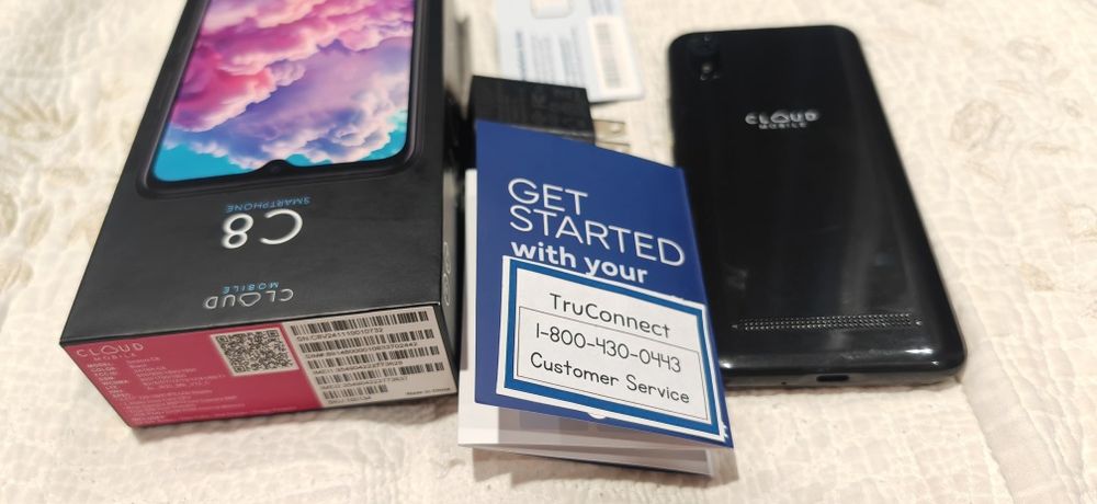 Сартфон Cloud Mobile Stratus C8 из США