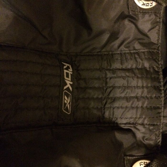 Продам сумку Reebok