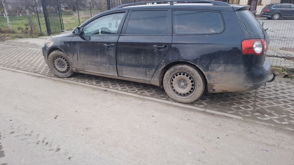 Vând volkswagen passat b6