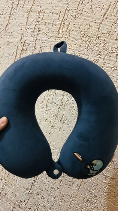 Подушка для путешествия