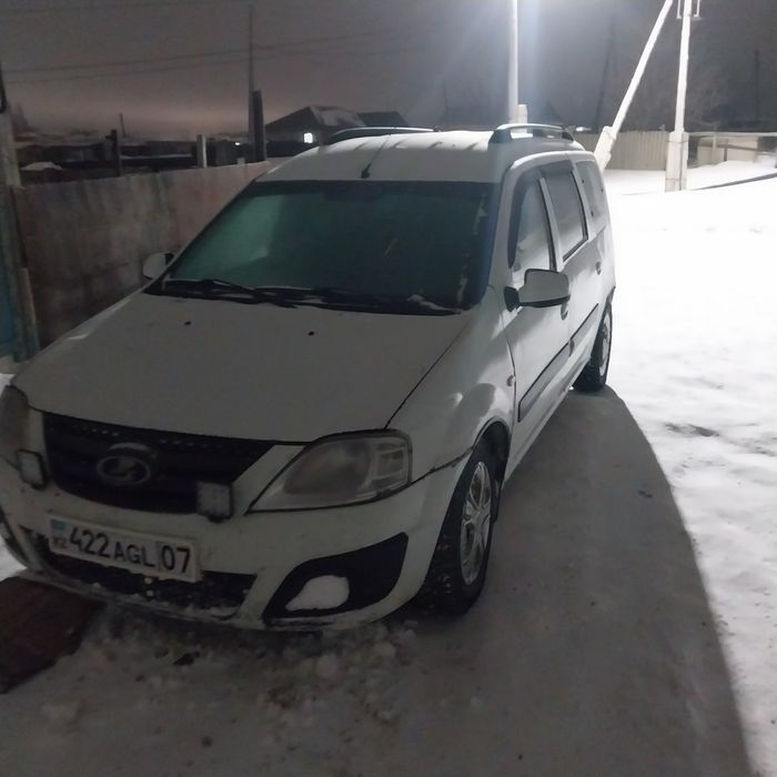 ЛАРГУС  сатылады 7 орындық. Омен.