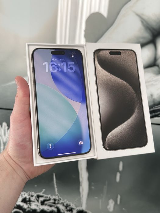 iPhone 15 Pro Max Natural Titanium