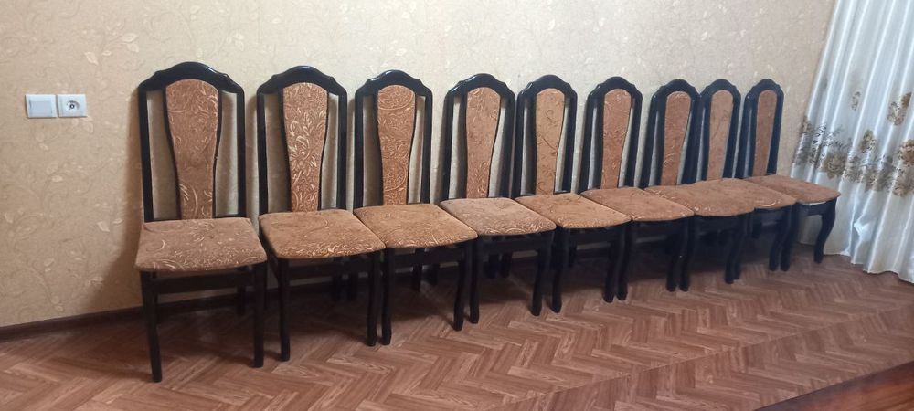 Стол стул и теливизор б.у