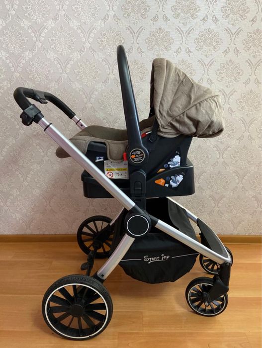 Продам классную коляску